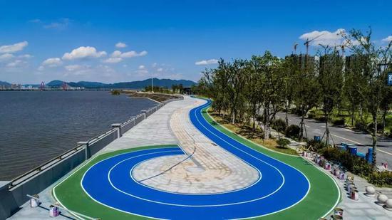 塑膠跑道