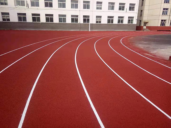 環(huán)保新標準塑膠跑道